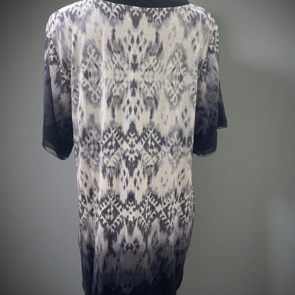 Rose + Olive women’s 1X Blouse - Picture 2 of 4